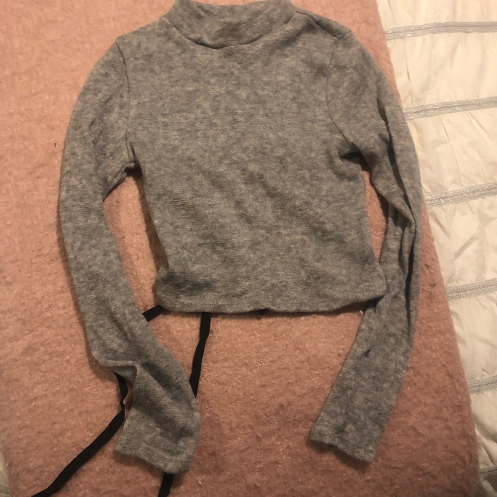 Grey crop top sweater